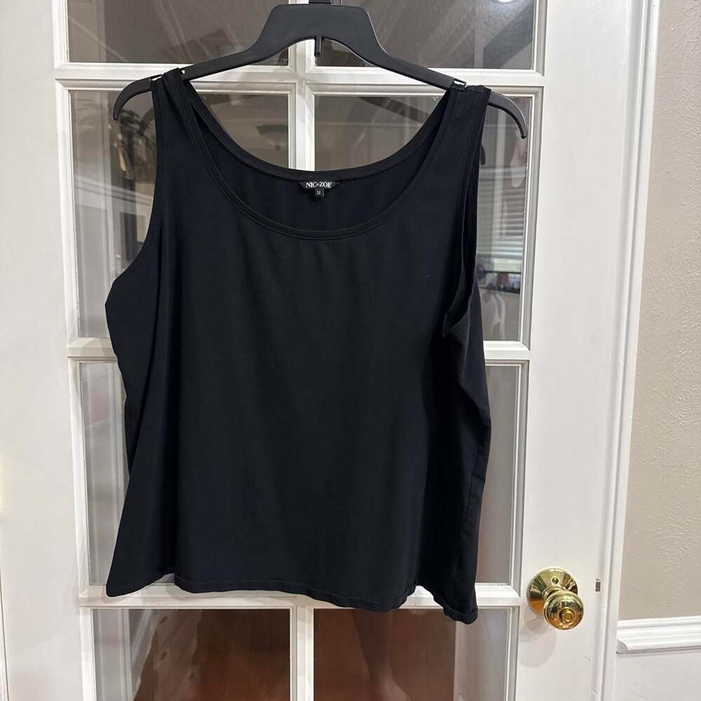 Nic+Zoe Perfect Tank Scoop Neck Basic Top Black Scoop Neck Tank Top